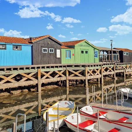 1 Bedroom Cozy In La-gripperie-saint-sym Feriehus La-Gripperie-Saint-Symphorien