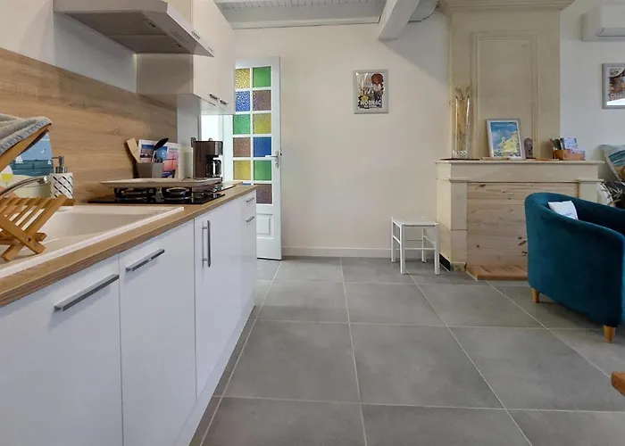 1 Bedroom Cozy In La-gripperie-saint-sym Сasa de vacaciones *