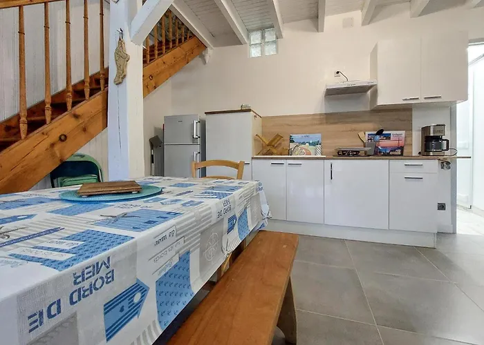 Сasa de vacaciones 1 Bedroom Cozy In La-gripperie-saint-sym